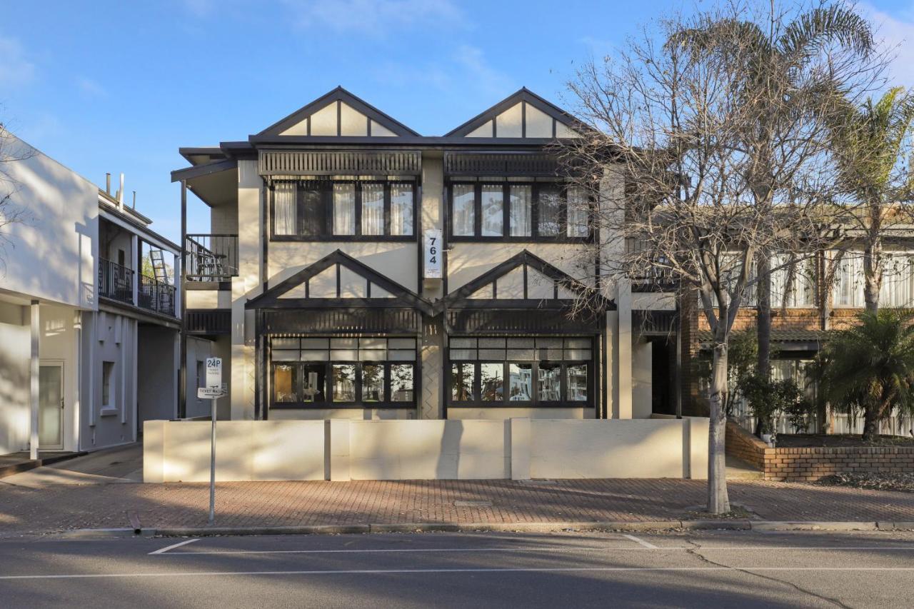 Bayview Apartments Glenelg Adelaide Exterior photo